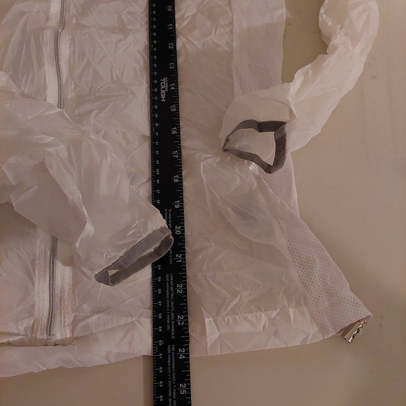 Athletic Collection by 26 International White Sz M Windbreaker Lightweight Nylon - Picture 4 of 9